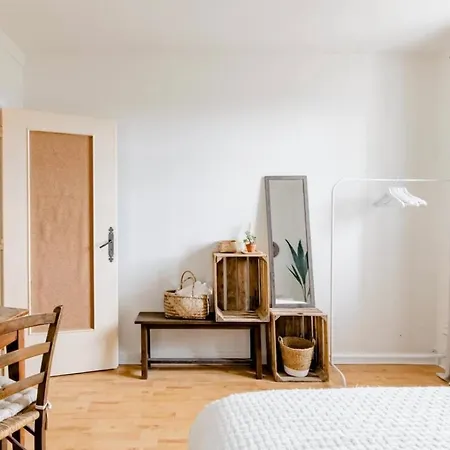 ホームステイ Privee Rustique Chez Habitant Gleizé